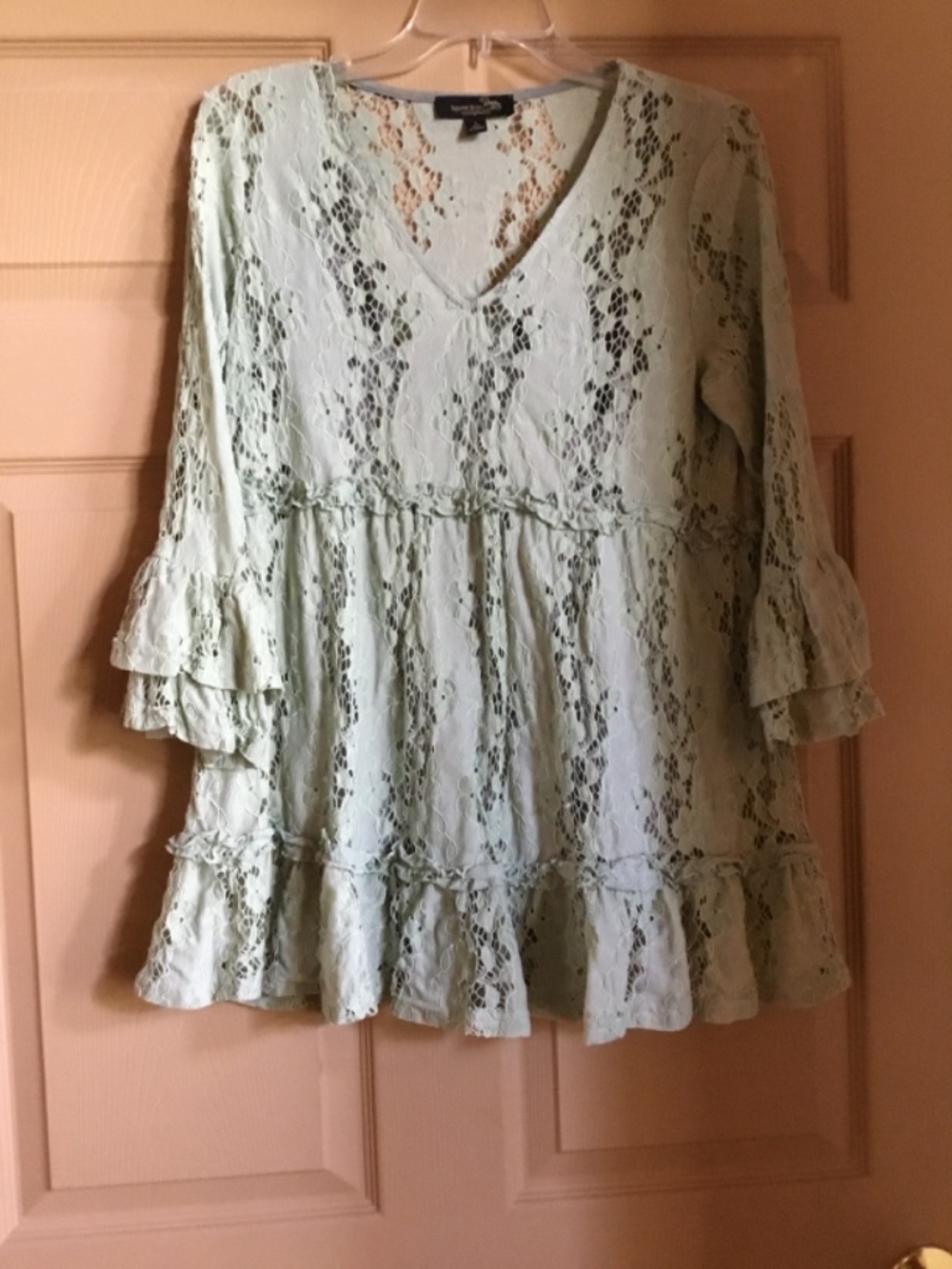 Lace Blouse - Picture 9 of 10